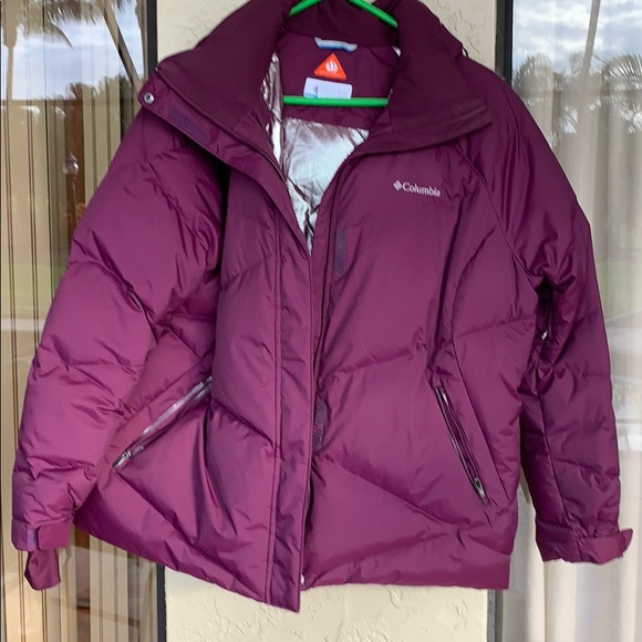Columbia Jackets & Blazers - 🎉🎉Happy HP 🎉🎉COLUMBIA like new Jacket,